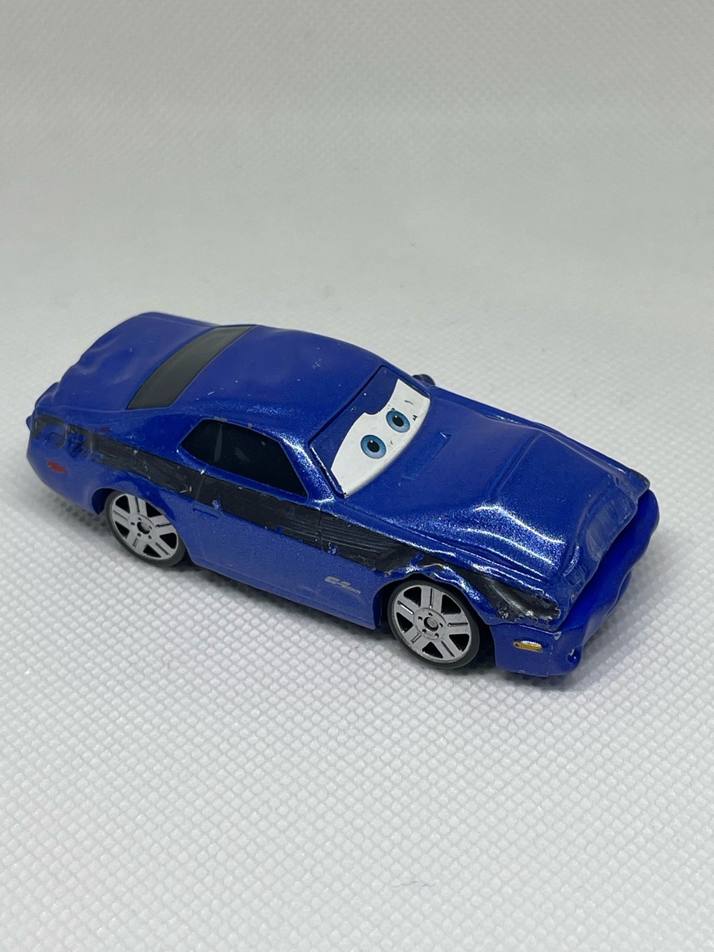 Disney Pixar Cars 2 Damaged Rod Torque Redline Diecast Metal Blue Spy Rare HTF
